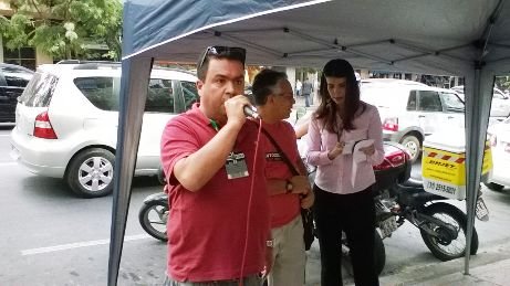 Ao microfone, o coordenador sindical Sandro Luiz Pacheco